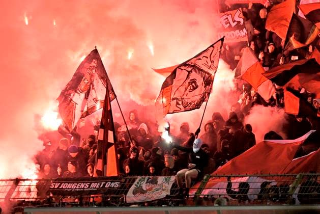 Fußball, EL, Royale Union Saint-Gilloise - Ajax Amsterdam Royale Union Saint-Gilloise v AFC Ajax - UEFA Europa League BRUSSELS, BELGIUM - FEBRUARY 13 : supporters of Ajax during the UEFA Europa League 2024 25 knockout phase play-off match between Royale Union Saint-Gilloise and AFC Ajax on February 13, 2025 in Brussels, Belgium, 13 02 2025 Brussels Belgium  Copyright: xSesx