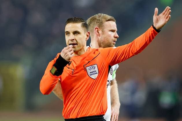 Fußball, EL, Royale Union Saint-Gilloise - Ajax Amsterdam BRUSSELS, 13-02-2025, King Boudewijn Stadium, Europa League match first leg between Union Saint Gilloise and Ajax. Referee Donatas Rumsas Union Saint Gilloise - Ajax  x27844268x Copyright:
