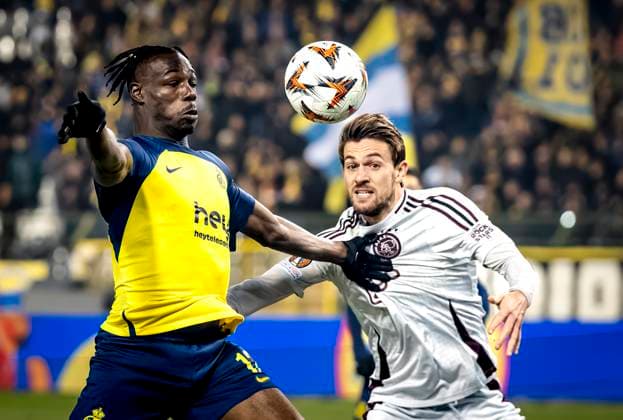 Fußball, EL, Royale Union Saint-Gilloise - Ajax Amsterdam Union Saint-Gilloise forwarder Promise David, AFC Ajax Amsterdam defender Daniele Rugani during the match Union SG - Ajax at the King Baudouin Stadium for the UEFA Europa League - Knockout phase play-offs - 1st leg season 2024-2025 in BRUSSELS, Belgium on 13 february 2025, (photo by Marcel van Dorst EYE4images DeFodi Images) Defodi-746_215691
