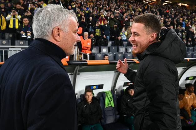 Fenerbahce v RSC Anderlecht - UEFA Europa League ISTANBUL, TURKEY - FEBRUARY 13 : Hazard Thorgan midfielder of RSC Anderlecht and Jose Mourinho coach of Fenerbahce before the start of the game during the UEFA Europa League 2024 25 knockout phase play-off match first round between Fenerbahce and RSC Anderlecht on February 13, 2025 in Istanbul, Turkey, 13 02 2025 Istanbul Turkey  Copyright: xVincentxKalutx
