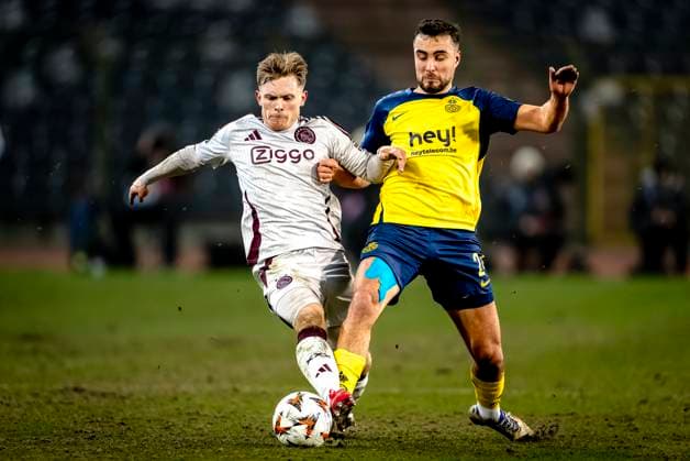 AFC Ajax Amsterdam forwarder Oliver Valaker Edvadsen, Union Saint-Gilloise midfielder Charles Vanhoutte during the match Union SG - Ajax at the King Baudouin Stadium for the UEFA Europa League - Knockout phase play-offs - 1st leg season 2024-2025 in BRUSSELS, Belgium on 13 february 2025, (photo by Marcel van Dorst EYE4images DeFodi Images) Defodi-746_215744