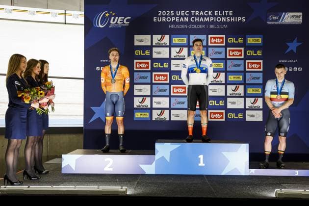 Radsport, Bahnrad-EM Zolder HEUSDEN-ZOLDER - (l-r) Yanne Dorenbos (silver), Iuri Leitao (gold), Jasper de Buyst (bronze) on the podium after the points race during the second day of the European Track cycling, Rad, Radsport, Bahnrad, Bahn championships in Belgium. ANP BAS CZERWINSKI xVIxANPxSportx xxANPxIVx 519900721 originalFilename: 519900721.jpg