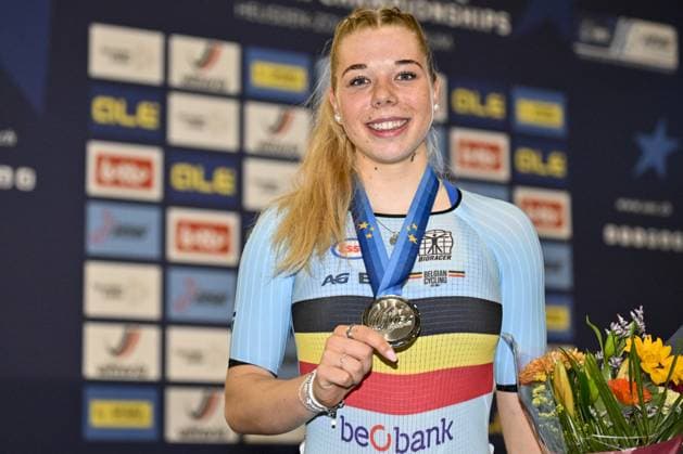 Radsport, Bahnrad-EM Zolder Belgian Helene Hesters, winner of the silver medal pictured on the podium of the 2025 UEC Track Elite European Championships, in Heusden-Zolder, Belgium, Thursday 13 February 2025. The European Championships take place from 12 to 16 February. DIRKxWAEM  x112386030x