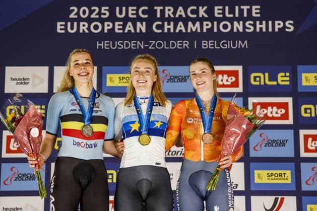 Radsport, Bahnrad-EM Zolder HEUSDEN-ZOLDER - (l-r) Helene Hesters (second), Lara Gillespie (first), Lisa van Belle (third) on the podium after the waste race final during the second day of the European Track cycling, Rad, Radsport, Bahnrad, Bahn championships in Belgium. ANP BAS CZERWINSKI xVIxANPxSportx xxANPxIVx 519907884 originalFilename: 519907884.jpg