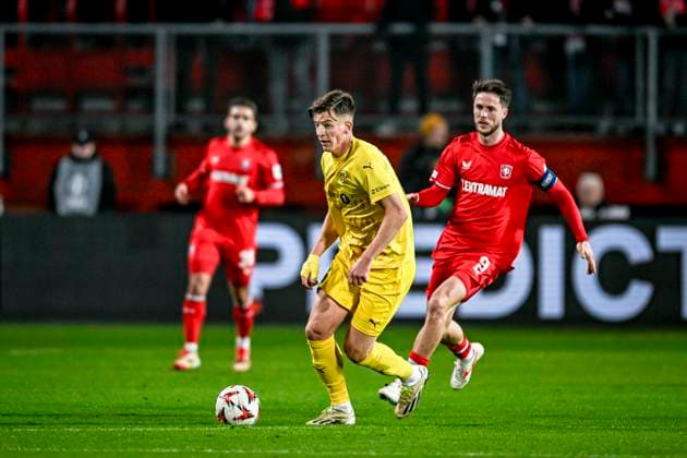 Bodo Glimt defender Jostein Gundersen, during the match Twente - Bodo Glimt at the Grolsch Veste, FC Twente Stadion for the UEFA Europa League - Knockout phase play-offs - 1st leg season 2024-2025 in ENSCHEDE, Netherlands on 13 februari 2025, (photo by Stefan Koops EYE4images DeFodi Images) Defodi-746_215915