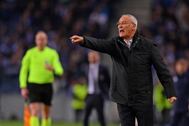 13th February 2025: Porto, Portugal: Dragao Stadium, UEFA Europa League 2024 2025, FC Porto versus Roma; Roma manager Claudio Ranieri gives the team instructions during the Play-off first leg of UEFA Europa League 2024 2025 at Dragao Stadium in Porto on February 13, 2025.  ActionPlus12750260 DanielxCastro