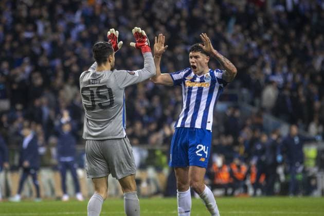 February 14, 2025, Porto, Porto, Portugal, Portugal: D.Costa and N. Perez celebrates after the UEFA Europa League 2024 2025 Knockout Play-off First Leg match between FC Porto and As Roma at Dragao Stadium on February 14, 2025 in Porto, Portugal. ( PxImages) Porto Portugal - ZUMAp175 20250214_zsa_p175_013 Copyright: xSergioxMendesx