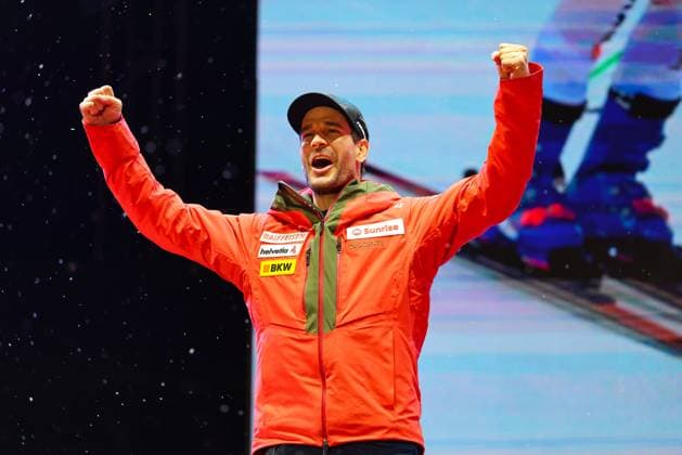 ALPINE SKIING - FIS Ski WC Saalbach 2025 SAALBACH,AUSTRIA,14.FEB.25 - ALPINE SKIING - FIS Alpine World Ski Championships Saalbach 2025, giant slalom, men, medal plaza, award ceremony. Image shows the rejoicing of Thomas Tumler (SUI).  GEPAxpictures xThomasxBachun
