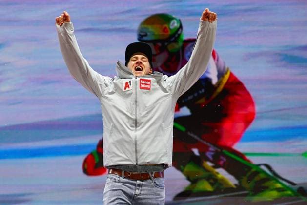 ALPINE SKIING - FIS Ski WC Saalbach 2025 SAALBACH,AUSTRIA,14.FEB.25 - ALPINE SKIING - FIS Alpine World Ski Championships Saalbach 2025, giant slalom, men, medal plaza, award ceremony. Image shows the rejoicing of Raphael Haaser (AUT).  GEPAxpictures xThomasxBachun