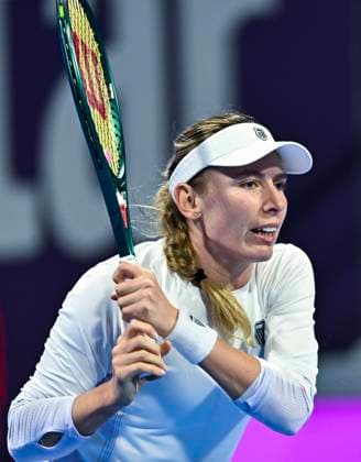 QATAR TOTALENERGIES OPEN - SEMI-FINAL Ekaterina Alexandrova competes in her semi-final match against Ekaterina Alexandrova during the WTA, Tennis Damen Qatar TotalEnergies Open 2025 tennis tournament at the Khalifa International Tennis Complex in Doha, Qatar, on February 14, 2025. DOHA Qatar Copyright: xx