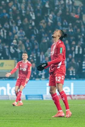 2. Fußball Bundesliga, 1. FC Magdeburg - 1. FC Köln; 14.02.2025 Damion Downs (1. FC Köln, 42) frustriert nach verpasster Chamce 2. Fußball Bundesliga, 1. FC Magdeburg - 1. FC Köln, Magdeburg, Avnet Arena am 14.02.2025 DFL REGULATIONS PROHIBIT ANY USE OF PHOTOGRAPHS AS IMAGE SEQUENCES AND OR QUASI-VIDEO.