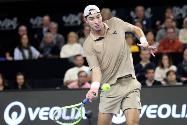 OPEN 13 Tennis PHOTOPQR LA PROVENCE Nicolas VALLAURI ; Marseille ; 14 02 2025 ; Tournoi de tennis OPEN 13 à Marseille ( ATP, Tennis Herren 250 ) Match du vendredi Match opposant Daniil MEDVEDEV short vert à Jan Lennard STRUFF ( GER ) casquette blanche Open 13 Provence at the Palais des Sports in Marseille on February 14, 2025 Marseille BdR France  Copyright: xPHOTOPQR LAxPROVENCE MAXPPPxNicolasxVALLAURIx 20250214PVL1526 20250214PVL1526