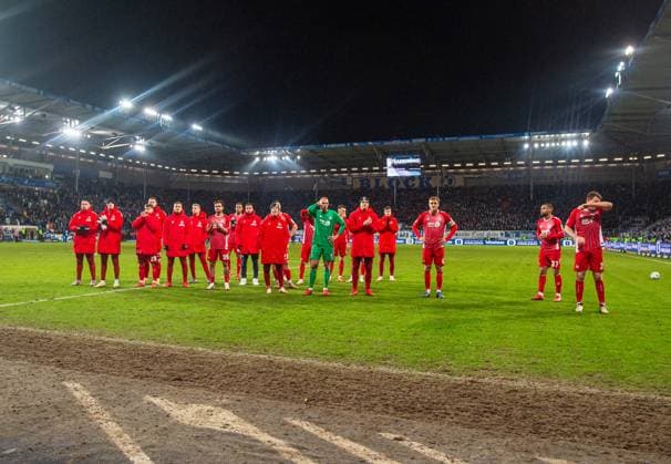Fussball, Herren, Saison 2024 2025, 2. Bundesliga (22. Spieltag), 1. FC Magdeburg - 1. FC Köln, Kölner Enttäuschung nach Abpfiff, 14.02. 2025,