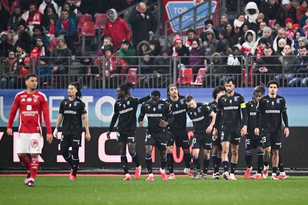 Stade Brestois 29 v AJ Auxerre - Ligue 1 McDonald s 2024 2025 14 Gideon MENSAH (aja) - 09 Theo BAIR (aja) - 04 Jubal ROCHA MENDES JUNIOR (aja) - 23 Ki-Jana HOEVER (aja) - 10 Gaetan PERRIN (aja) during the Ligue 1 match between Brest and Auxerre at Stade Francis-Le Ble on February 14, 2025 in Brest, France. Brest France  Copyright: xFEPx 776283223