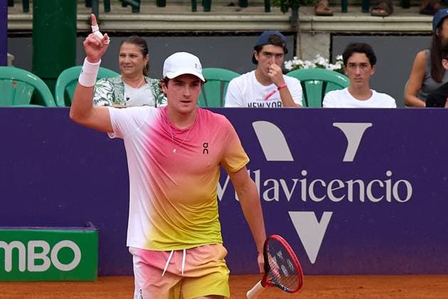 Joao Fonseca of Brazil celebrates a point against Mariano Navone of Argentina at the IEB+ Argentina Open 2025 at Buenos Aires Lawn Tennis Club February 14, 2025 in Buenos Aires, Argentina. (Photo by Camilla Stolen, Imago) Buenos Aires Argentina Copyright: xCamillaxStolenx L1110323