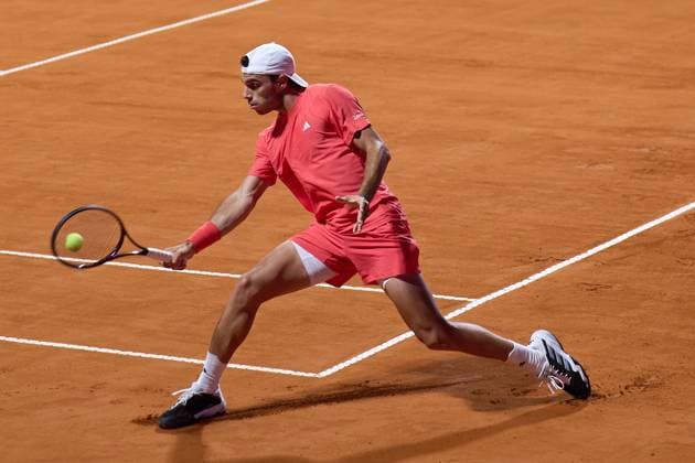 Francisco Cerundolo of Argentina returns a forehand to Alexander Zverev of Germany during the quarter final match at IEB+ Argentina Open 2025 at Buenos Aires Lawn Tennis Club February 14, 2025 in Buenos Aires, Argentina. (Photo by Camilla Stolen, Imago) Buenos Aires Argentina Copyright: xCamillaxStolenx L1120234