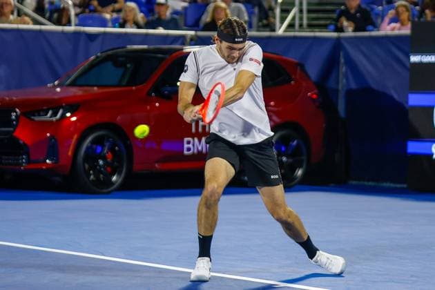 DELRAY BEACH, FL - FEBRUARY 14: Taylor Fritz (USA) in action during the Mens Quarter Finals round of the Delray Beach Open on February 14, 2025, at Delray Beach Stadium & Tennis Center in Delray Beach, Florida.(Photo by Chris Arjoon Icon Sportswire). TENNIS: FEB 14 Delray Beach Open EDITORIAL USE ONLY Icon250214001075
