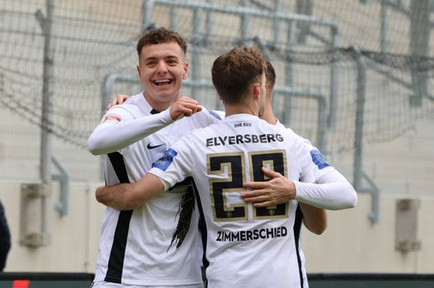 15.02.2025, Fussball, Herren, 2. Bundesliga, Saison 2024 2025, SV 07 Elversberg - SpVgg Greuther Fürth, Torjubel zum 1:0, Torschütze: Fisnik Asllani (SV 07 Elversberg) Elversberg Ursapharm-Arena an der Kaiserlinde Saarland Deutschland (DE)