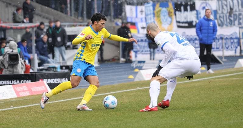 Eintracht BS vs SV Darmstadt 98 Braunschweig, 15.02.2025, Fußball, Saison 24 25, 2. Bundesliga, 22. Spieltag, Eintracht Braunschweig vs SV Darmstadt 98, Bild zeigt: Johan Gomez (BTSV, 44) Braunschweig