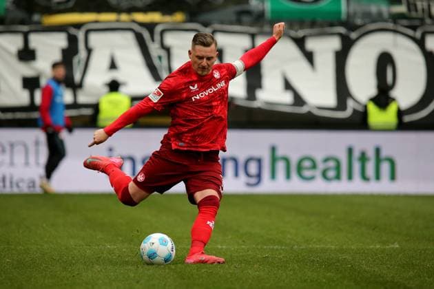 15.02.2025, xmohx, Fussball 2.Bundesliga, 1.FC Kaiserslautern - Hannover 96 v.l. Marlon Ritter (1. FC Kaiserslautern) (DFL DFB REGULATIONS PROHIBIT ANY USE OF PHOTOGRAPHS as IMAGE SEQUENCES and or QUASI-VIDEO) Kaiserslautern