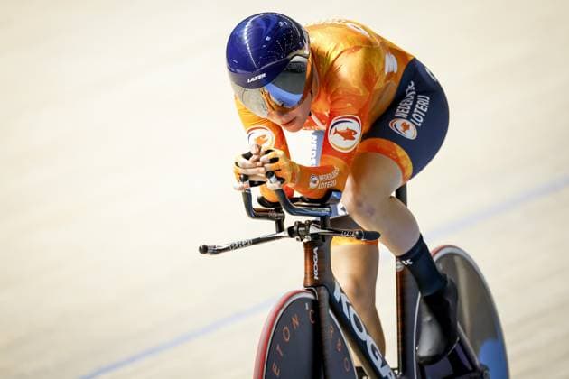 HEUSDEN-ZOLDER - Track cyclist Lisa van Belle in action on the individual pursuit during the fourth day of the European Track cycling, Rad, Radsport, Bahnrad, Bahn championships in Belgium. ANP BAS CZERWINSKI xVIxANPxSportx xxANPxIVx 520034860 originalFilename: 520034860.jpg