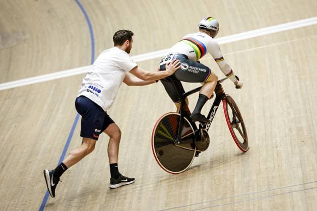 HEUSDEN-ZOLDER - Track cyclist Harrie Lavreysen in action on the semi-final sprint during the fourth day of the European Track cycling, Rad, Radsport, Bahnrad, Bahn championships in Belgium. ANP BAS CZERWINSKI xVIxANPxSportx xxANPxIVx 520050557 originalFilename: 520050557.jpg