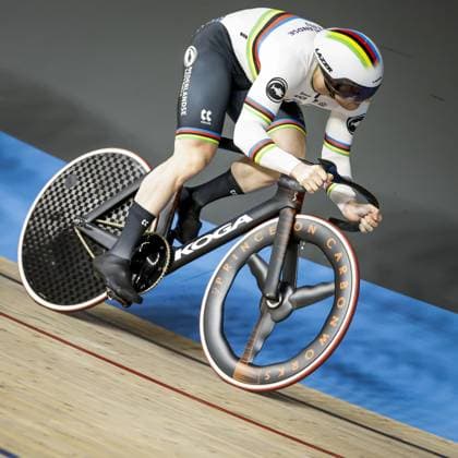 HEUSDEN-ZOLDER - Track cyclist Harrie Lavreysen in action on the semi-final sprint during the fourth day of the European Track cycling, Rad, Radsport, Bahnrad, Bahn championships in Belgium. ANP BAS CZERWINSKI xVIxANPxSportx xxANPxIVx 520050701 originalFilename: 520050701.jpg