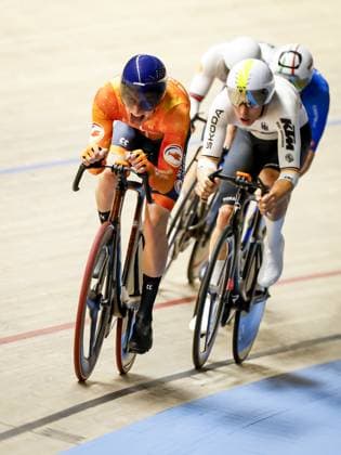 HEUSDEN-ZOLDER - Track cyclist Philip Heijnen in action on the omnium waste race during the fourth day of the European Track cycling, Rad, Radsport, Bahnrad, Bahn championships in Belgium. ANP BAS CZERWINSKI xVIxANPxSportx xxANPxIVx 520051940 originalFilename: 520051940.jpg
