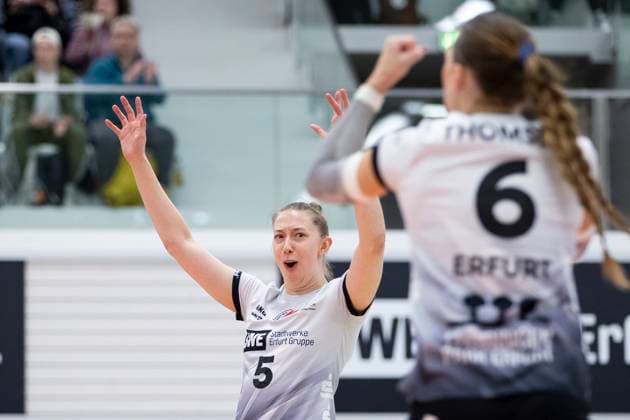 1. Volleyball Bundesliga Frauen: Schwarz-Weiss Erfurt vs. VC Wiesbaden; Erfurt; 15.02.2025 Jubel, Isabella Noble ( 5; Schwarz-Weiss Erfurt) 1. Volleyball Bundesliga Frauen: Schwarz-Weiss Erfurt vs. VC Wiesbaden; Riethsporthalle Erfurt; 15.02.2025 Copyright: xBEAUTIFULxSPORTS Duehringx