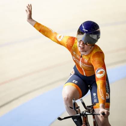 HEUSDEN-ZOLDER - Track cyclist Hetty van de Wouw wins the 1 kilometer time trial with a world record during the fourth day of the European Track cycling, Rad, Radsport, Bahnrad, Bahn championships in Belgium. ANP BAS CZERWINSKI xVIxANPxSportx xxANPxIVx 520056271 originalFilename: 520056271.jpg