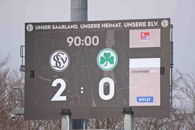 15.02.2025, Fussball, Herren, 2. Bundesliga, Saison 2024 2025, SV 07 Elversberg - SpVgg Greuther Fürth, Endstand, Endergebnis, Anzeigetafel Elversberg Ursapharm-Arena an der Kaiserlinde Saarland Deutschland (DE)