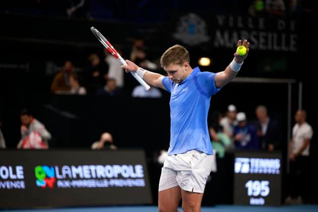 TENNIS OPEN 13 PHOTOPQR LA PROVENCE PENNANT Franck ; Marseille ; 15 02 2025 ; Tennis : OPEN 13 Provence 2025 au Palais des sports de Marseille 1 2 Finale Simple - Hamad MEDJEDOVIC (SRB) Open 13 Provence at the Palais des Sports in Marseille on February 15, 2025 Marseille Marseille France  Copyright: xPHOTOPQR LAxPROVENCE MAXPPPxPENNANTxFranckx 20250215PVL3548 20250215PVL3548