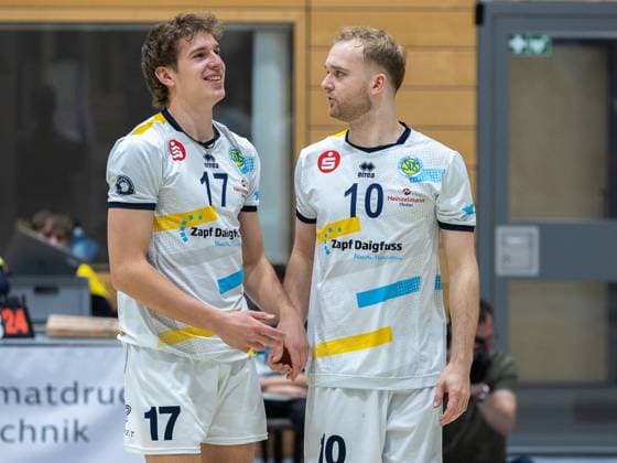 Lauritz Jastrow (SV Schwaig, 17), Melvin Jasper Roll (SV Schwaig, 10), SV Schwaig Volleyball - Blue Volleys Gotha, Volleyball, 2. Bundesliga Sued, , 15.02.2025 SV Schwaig Volleyball - Blue Volleys Gotha, Volleyball, 2. Bundesliga Sued, , 15.02.2025 Schwaig Copyright: xEibner-Pressefoto G.xSantemizx EP_GSZ