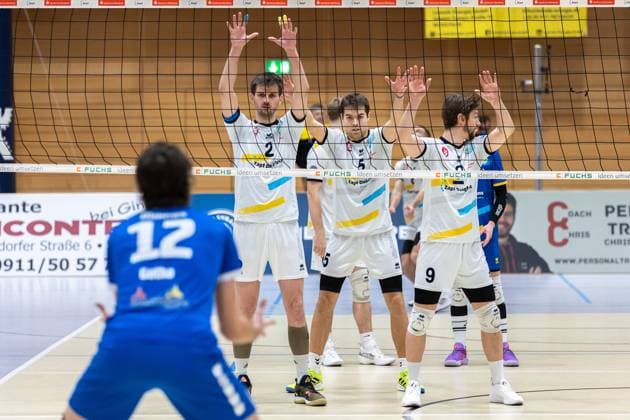 Mariusz Wacek (SV Schwaig, 02), Yannick Bibelriether (SV Schwaig, 05), Florian Tafelmayer (SV Schwaig, 09), SV Schwaig Volleyball - Blue Volleys Gotha, Volleyball, 2. Bundesliga Sued, , 15.02.2025 SV Schwaig Volleyball - Blue Volleys Gotha, Volleyball, 2. Bundesliga Sued, , 15.02.2025 Schwaig Copyright: xEibner-Pressefoto G.xSantemizx EP_GSZ