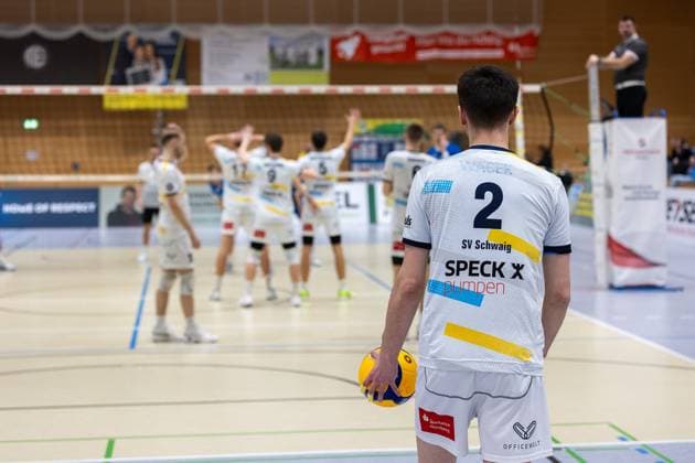 Mariusz Wacek (SV Schwaig, 02), Symbolbild, Symbolfoto, Themenfoto, Themenbild, SV Schwaig Volleyball - Blue Volleys Gotha, Volleyball, 2. Bundesliga Sued, , 15.02.2025 SV Schwaig Volleyball - Blue Volleys Gotha, Volleyball, 2. Bundesliga Sued, , 15.02.2025 Schwaig Copyright: xEibner-Pressefoto G.xSantemizx EP_GSZ