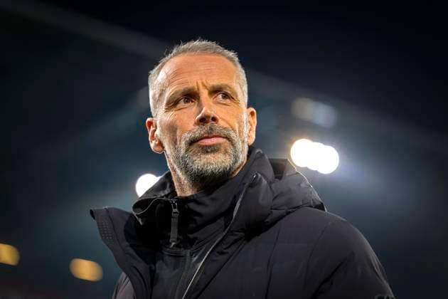 14.02.2025, Fussball 1. Bundesliga 2024 2025, 22. Spieltag, FC Augsburg - RB Leipzig, in der WWK-Arena Augsburg, Trainer Marco Rose (RB Leipzig) nachdenklich *** 14 02 2025, Soccer 1 Bundesliga 2024 2025, Matchday 22, FC Augsburg RB Leipzig, in the WWK Arena Augsburg, Coach Marco Rose RB Leipzig pensive