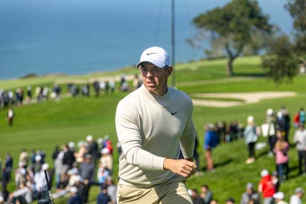 LA JOLLA, CA - FEBRUARY 15: Rory McIlroy walks up to the third tee during the third round of the Genesis Invitational tournament, Saturday, February 15, 2025, at Torrey Pines Golf Course in La Jolla, California. (Photo by Tony Ding Icon Sportswire) GOLF: FEB 15 PGA, Golf Herren The Genesis Invitational EDITORIAL USE ONLY Icon46520250215047