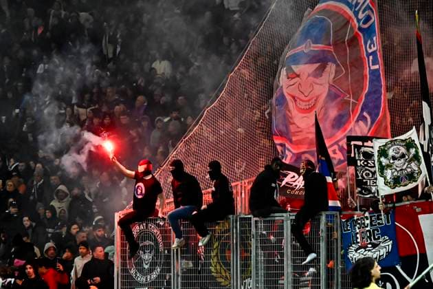 Bilder des Jahres 2025, Sport 02 Februar Sport Themen der Woche KW07 Sport Bilder des Tages FOOTBALL : Toulouse vs PSG - 22eme Journee de Ligue 1 McDonald S - Toulouse - 15 02 2025 Supporters du PSG Toulouse  Copyright: xThierryxBretonx