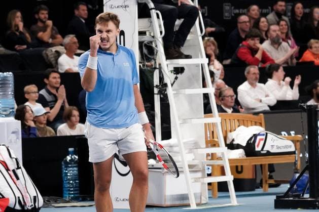 February 15, 2025, Marseille, France, FRANCE: HAMAD MEDJEDOVIC from Serbia in action against DANIIL MEDVEDEV from Russia during the OPEN 13 2025, ATP, Tennis Herren 250, french tournament, ATP Tour, Hard surface, .Indoor, on Febuary 15, 2025 at Marseille, Palais des sports, France - Photo OLLI Media Marseille FRANCE - ZUMAl184 20250215_zsp_l184_040 Copyright: xEmiliexLohmannx