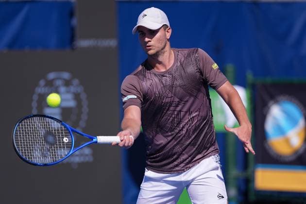 DELRAY BEACH, FL - FEBRUARY 15: Miromir Kecmanovic (SRB) during his semifinal doubles match of the Delray Beach Open on February 15, 2025, at the Delray Beach Tennis Center in Delray Beach, FL. (Photo by Andrew Patron Icon Sportswire) TENNIS: FEB 15 Delray Beach Open EDITORIAL USE ONLY Icon2502150400