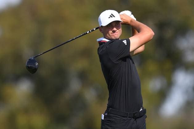 LA JOLLA, CA - FEBRUARY 16: Ludvig Aberg follows his shot from the second tee during the final round of The Genesis Invitational 2025 at Torrey Pines Golf Course on February 16, 2025 in La Jolla, California. (Photo by Brian Rothmuller Icon Sportswire) GOLF: FEB 16 PGA, Golf Herren The Genesis Invitational EDITORIAL USE ONLY Icon250216021