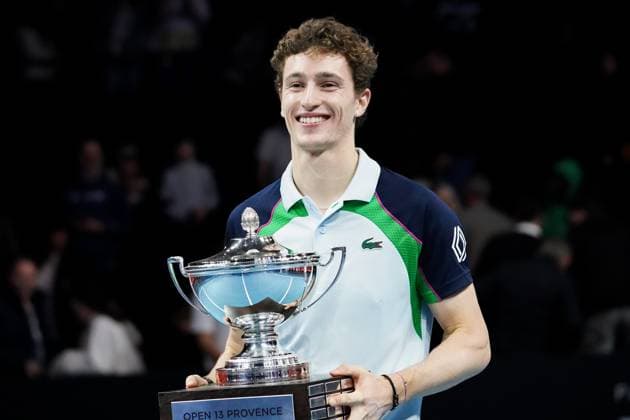 February 16, 2025, Marseille, France, FRANCE: UGO HUMBERT shone by winning his second consecutive title in Marseille, defeating HAMAD MEDJEDOVIC, the serbian, in the final (7-6, 6-4). Without dropping a set throughout the tournament, France s number 1 continues to impress and dominate on his favorite surface during the OPEN 13 provence 2025, ATP, Tennis Herren 250, french tournament, ATP Tour, Hard surface, .Indoor, on Febuary 16, 2025 at Marseille, Palais des sports, France - Photo OLLI Media Marseille FRANCE - ZUMAl184 20250216_zsp_l184_036 Copyright: xEmiliexLohmannx