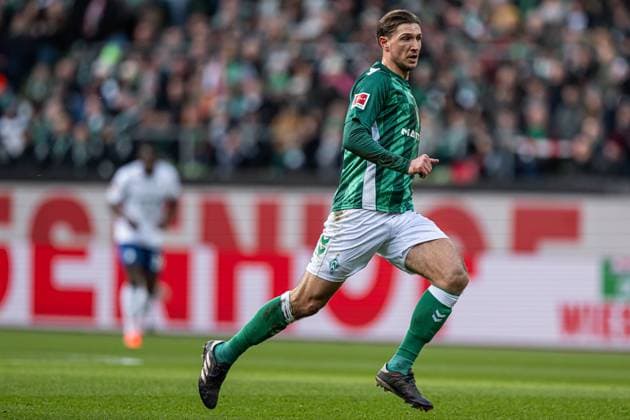 GER, 1. FBL, SV Werder Bremen vs TSG 1899 Hoffenheim 16.02.2025, Weserstadion, Bremen, GER, 1. FBL, SV Werder Bremen vs TSG 1899 Hoffenheim im Bild Niklas Stark (Werder Bremen 04);
