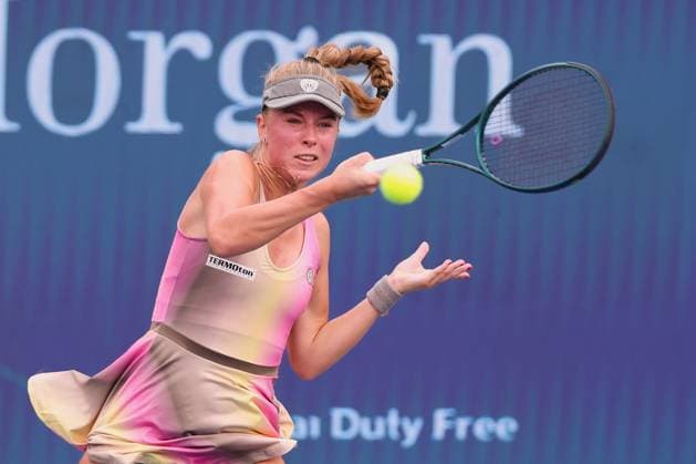 Magdalena Frech (POL), Dubai Duty Free Tennis Championships, Dubai, U.A.E. Copyright: xJuergenxHasenkopfx