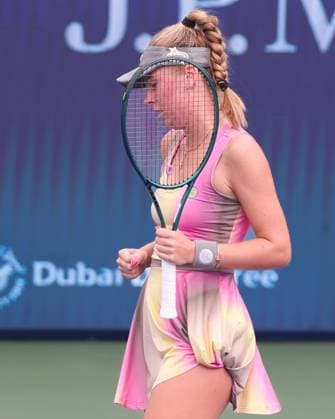 Magdalena Frech (POL), Dubai Duty Free Tennis Championships, Dubai, U.A.E. Copyright: xJuergenxHasenkopfx