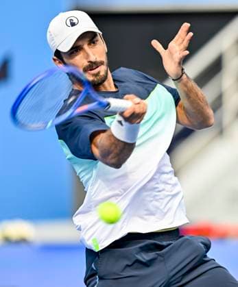 ATP, Tennis Herren QATAR EXXONMOBIL OPEN ROUND OF 32 Christopher O connell of Australia competes in her round of 32 match against Hady Habib of Lebanon during the ATP Qatar ExxonMobil Open 2025 tennis tournament at the Khalifa International Tennis Complex in Doha, Qatar, on February 17, 2025. DOHA Qatar Copyright: xNOUSHADx