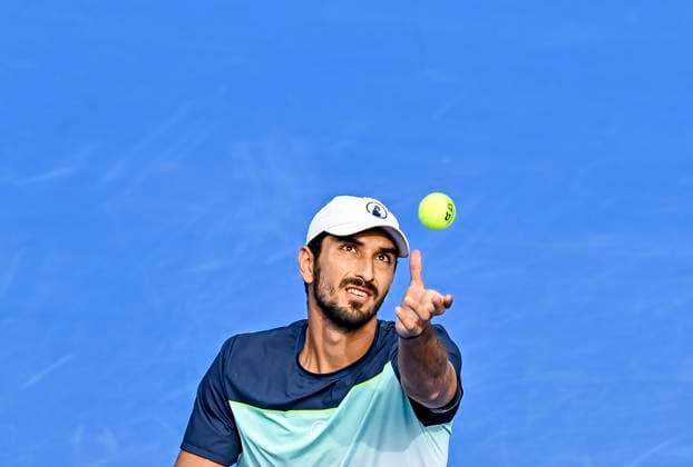 ATP, Tennis Herren QATAR EXXONMOBIL OPEN ROUND OF 32 Hady Habib of Lebanon competes in her round of 32 match against Christopher O connell of Australia during the ATP Qatar ExxonMobil Open 2025 tennis tournament at the Khalifa International Tennis Complex in Doha, Qatar, on February 17, 2025. DOHA Qatar Copyright: xNOUSHADx