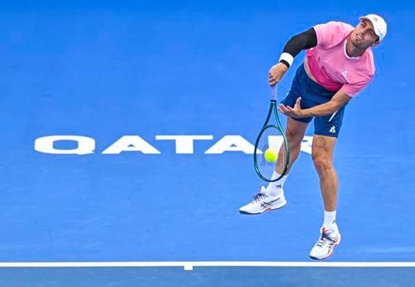 ATP, Tennis Herren QATAR EXXONMOBIL OPEN ROUND OF 32 Christopher O connell of Australia competes in her round of 32 match against Hady Habib of Lebanon during the ATP Qatar ExxonMobil Open 2025 tennis tournament at the Khalifa International Tennis Complex in Doha, Qatar, on February 17, 2025. DOHA Qatar Copyright: xNOUSHADx