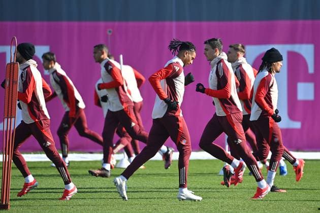 Michael OLISE (Bayern Muenchen),Joao PALHINHA (Bayern Muenchen), Abschlusstraining am 17.02.2025 vor dem Fussball Champions League K.O. Phase Play offs FC Bayern Muenchen - Celtic Glasgow.