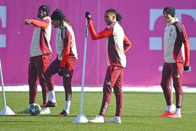 v.li:Dayot UPAMECANO (Bayern Muenchen), Sacha BOEY (Bayern Muenchen), Michael OLISE (Bayern Muenchen), Jamal MUSIALA (Bayern Muenchen). Abschlusstraining am 17.02.2025 vor dem Fussball Champions League K.O. Phase Play offs FC Bayern Muenchen - Celtic Glasgow.